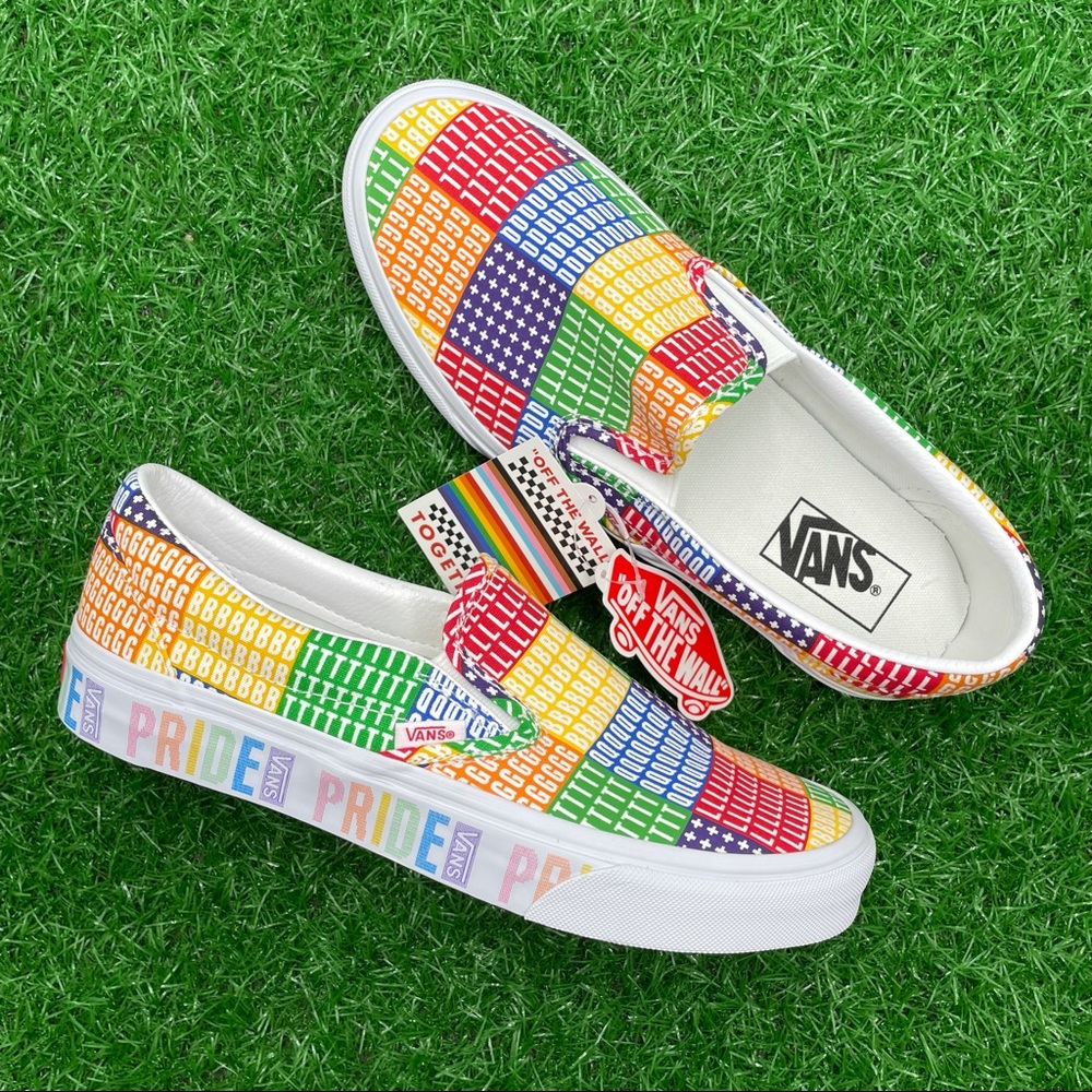 Vans Classic Slip On Pride LGBTQ - Picture 1 of 5